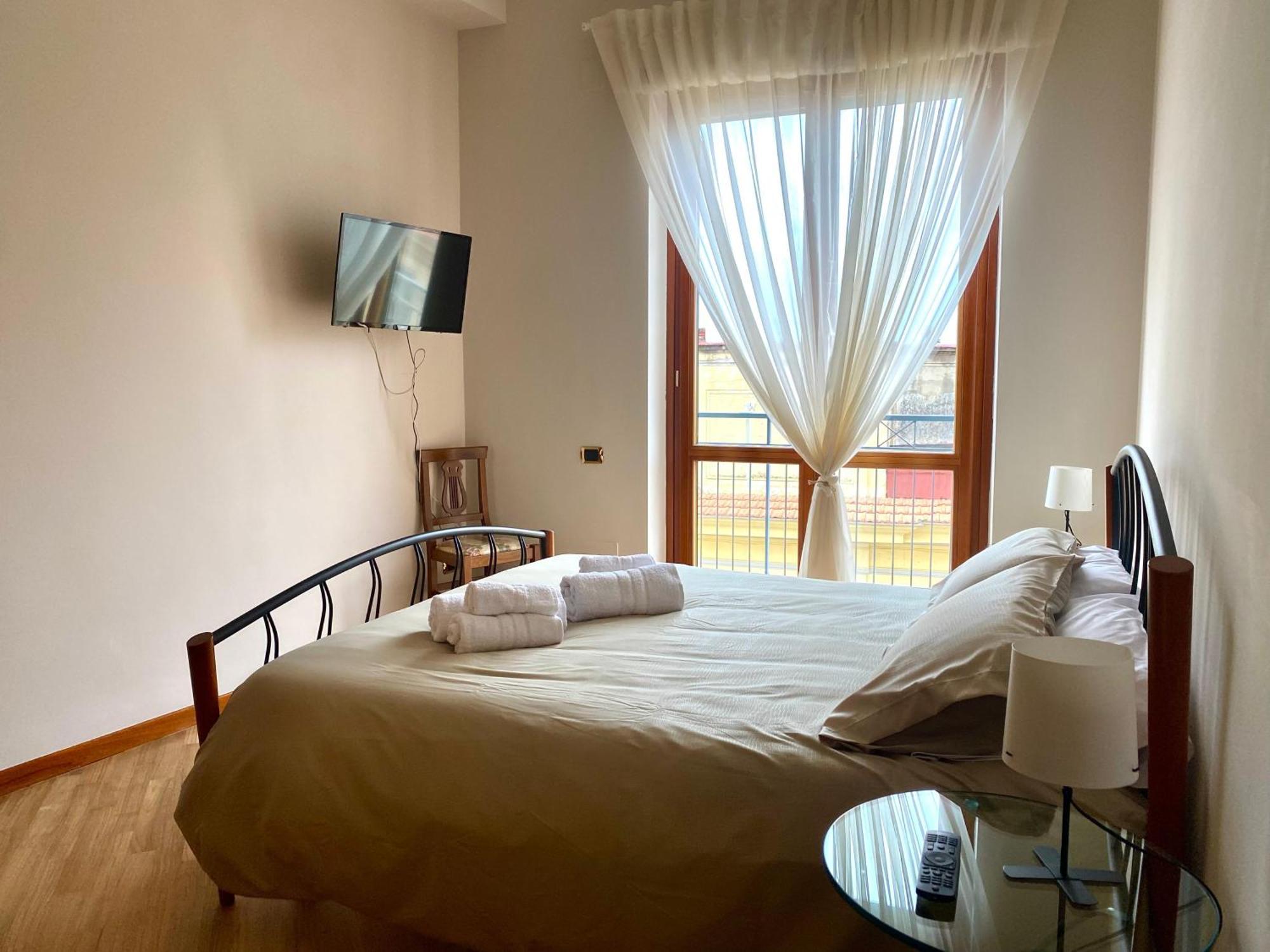 Appartamento A Casa Di Don Peppino Salerno Esterno foto
